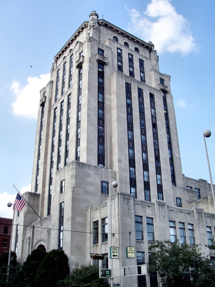 Broadway District, AR - File:Cincinnati-800-broadway.jpg - Wikimedia Commons